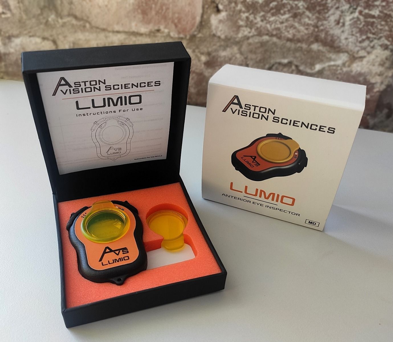 AVS Lumio Portable Anterior Eye Inspector